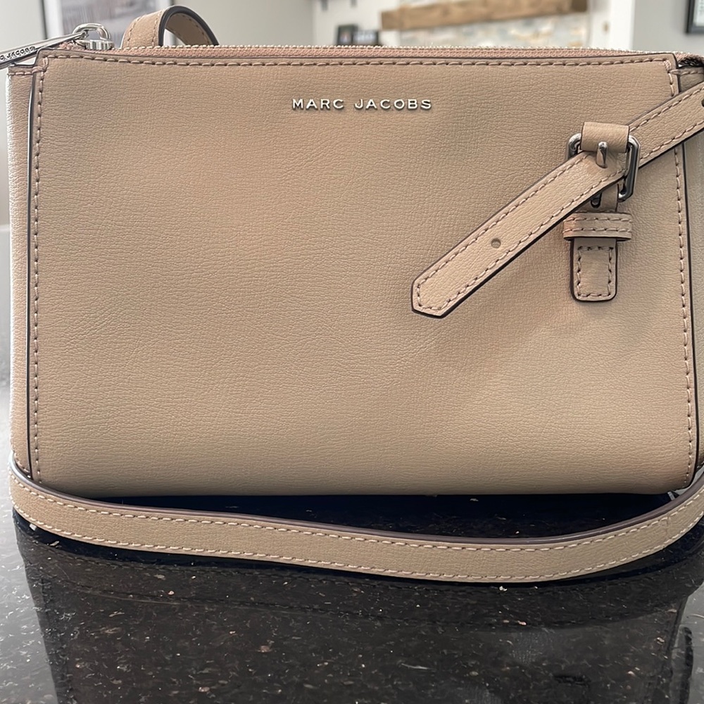 ‼️NWOT🔥 PERFECT condition. Never worn. Marc Jacobs Cross Body bag💞